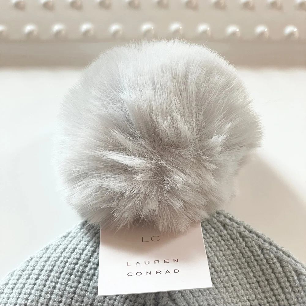 NWT LC Lauren Conrad light gray and pearl hat with Pom Pom - Picture 5 of 7